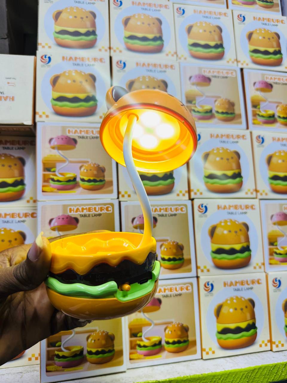 Table lamp